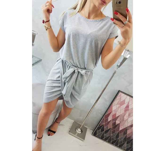 Šaty s obálkou dole šedej