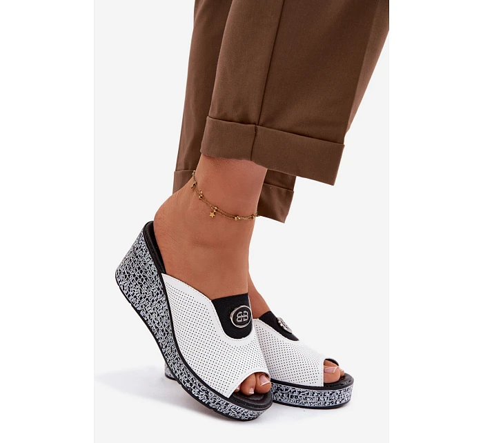 Kožené nazouváky na platformě s ozdobou S.Barski LR61-7011 Bílé