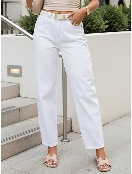 Dámske džínsy s vysokým pásom a opaskom Mom Fit biela FashionStreet UY3054