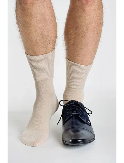 netlačící ponožky Regina model 8254136 - Regina Socks