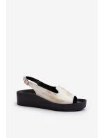 Dámské kožené sandály na tlusté podrážce zlatý model 21646330 - Zazoo Dámské kožené sandály na tlusté podrážce zlatý model 21646330 - Zazoo