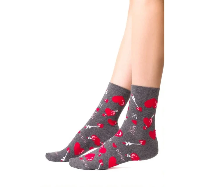 Dámské ponožky model 14559108 Srdce - Steven Dámské ponožky model 14559108 Srdce - Steven