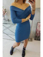 Džínové šaty s výstřihem do V Džínové šaty s výstřihem do V