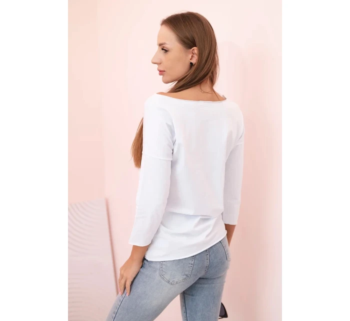 Dámska blúzka s lodičkovým výstrihom biela
