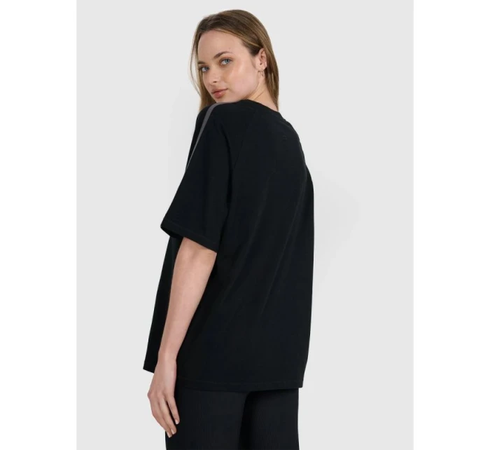 Dámske tričko oversize s potlačou 4F 4FRSS25TTSHF2791-20S Dámske tričko oversize s potlačou 4F 4FRSS25TTSHF2791-20S