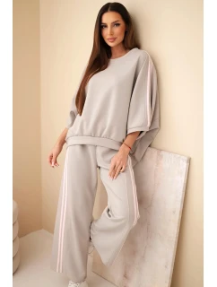 Dámsky viskózový maslový komplet so širokými nohavicami a voľnou blúzkou Fango