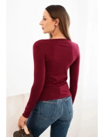 Dámsky viskózový sveter s okrúhlym výstrihom a priliehavým strihom bordovej farby