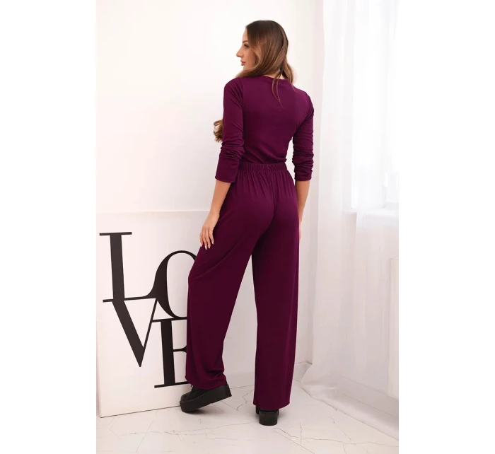 Dámská viskózová souprava s halenkou a širokými kalhotami tmavě fialová
