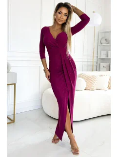 Lesklé dlouhé dámské šaty ve fuchsijové barvě s výstřihem a rozparkem na noze model 20115246 - numoco