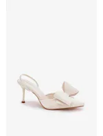 Lodičky s ihlovým podpätkom model 209421 Krok vo veľkom štýle Lodičky s ihlovým podpätkom model 209421 Krok vo veľkom štýle