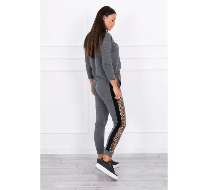 Sada s leopardím vzorem v grafitové barvě Sada s leopardím vzorem v grafitové barvě