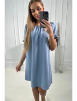 Šaty viazané na rukávoch svetlý denim Šaty viazané na rukávoch svetlý denim