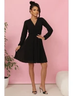 ISABELLE plisované šaty s dlouhými rukávy a výstřihem BLACK model 21215944 - numoco