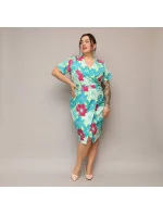 Kvetinové obálkové šaty s dĺžkou po kolená zeleno-fuchsiová (742)