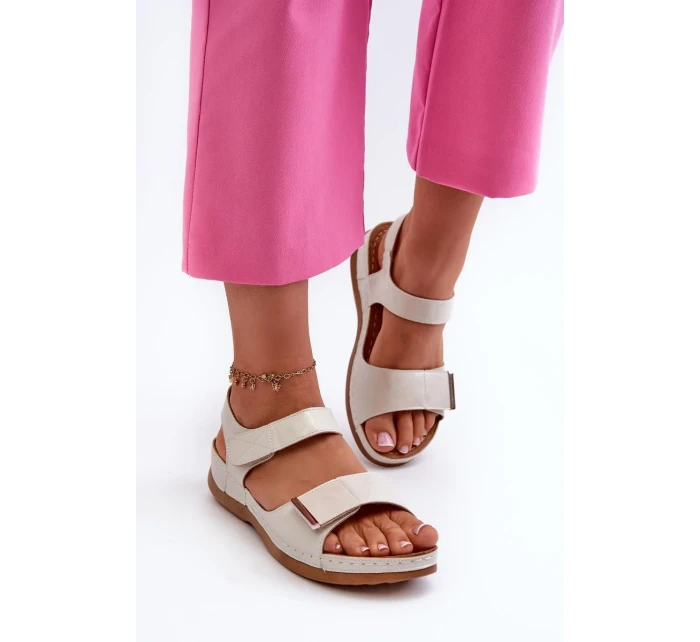 Sandále model 197899 Krok vo veľkom štýle