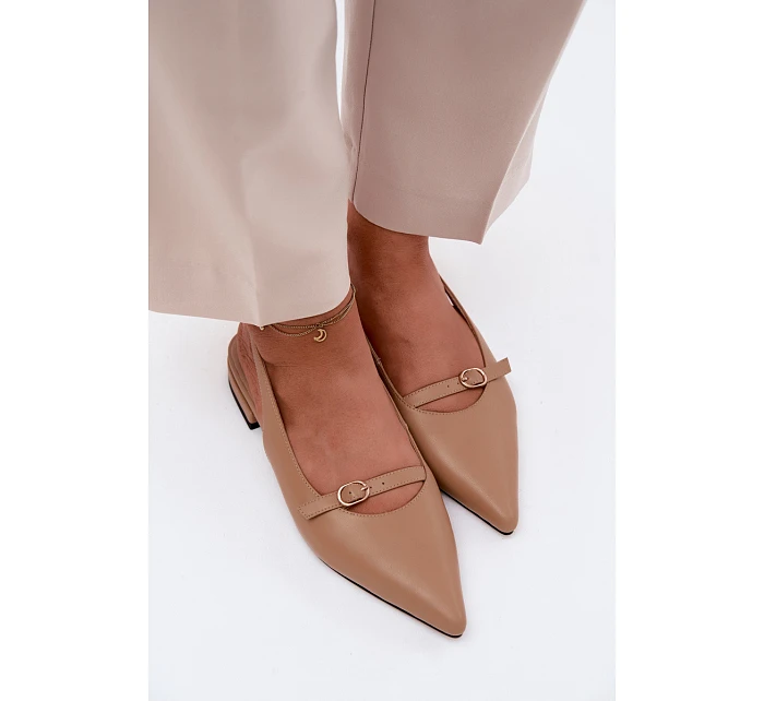 Kožené sandály na nízkém podpatku model 22123093 tmavě béžové - Maciejka