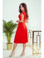 LILA - Červené dámske plisované šaty s krátkymi rukávmi 311-1 LILA LILA - Červené dámske plisované šaty s krátkymi rukávmi 311-1 LILA