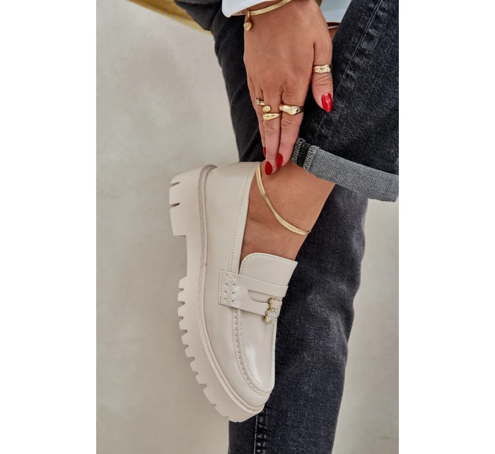 Lakierowane Mokasyny Damskie Z Przypinką Miś Beżowe Wulinea Lakierowane Mokasyny Damskie Z Przypinką Miś Beżowe Wulinea