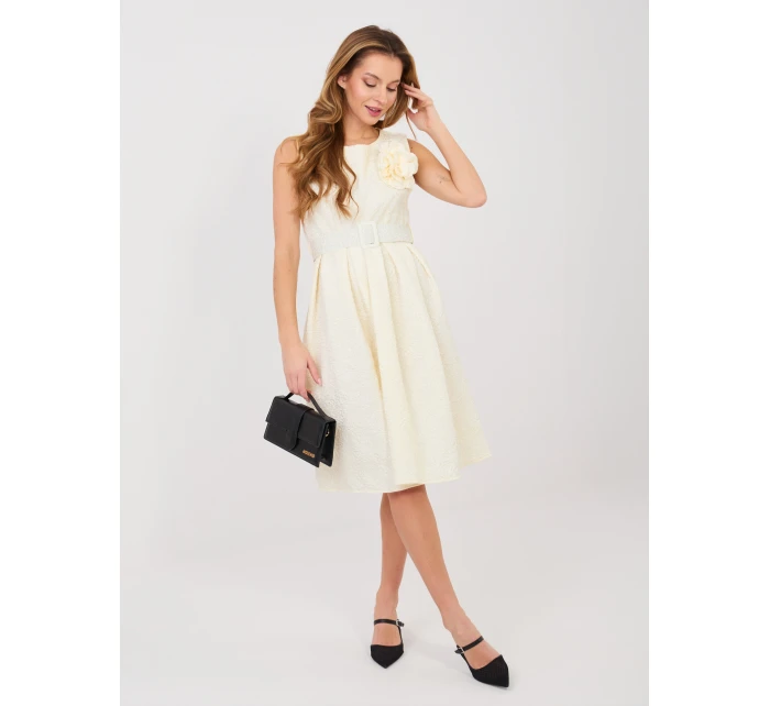 Sukienka IT SK model 22013738 ecru - FPrice Sukienka IT SK model 22013738 ecru - FPrice