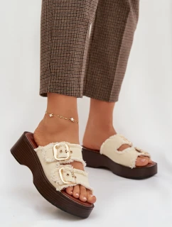 Dámské pantofle na platformě se zlatými sponami světle béžové Renelisse