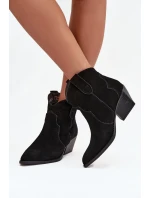 Topánky na podpätku model 219125 Krok vo veľkom štýle