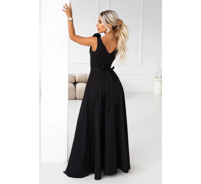 model 21803453 Elegantní večerní maxi šaty s rozparkem a růžemi klasické černé - numoco model 21803453 Elegantní večerní maxi šaty s rozparkem a růžemi klasické černé - numoco