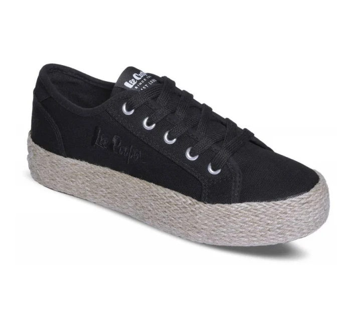 Dámske topánky W LCW-23-31-1797L - Lee Cooper