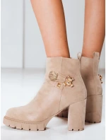 Dámské semišové kozačky na podpatku béžové Dstreet model 21994356 - FashionStreet