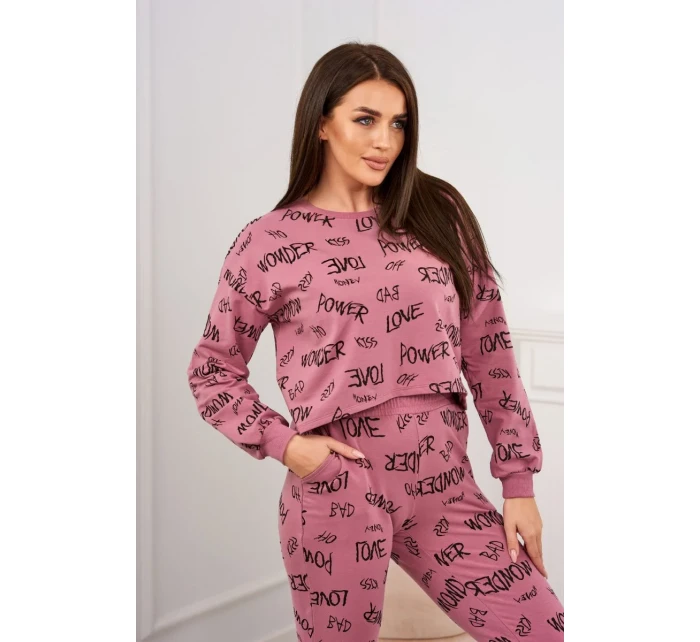 Sada s nápismi tmavo ružová