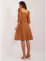 Sukienka LK SK model 19915443 jasny brązowy - FPrice Sukienka LK SK model 19915443 jasny brązowy - FPrice