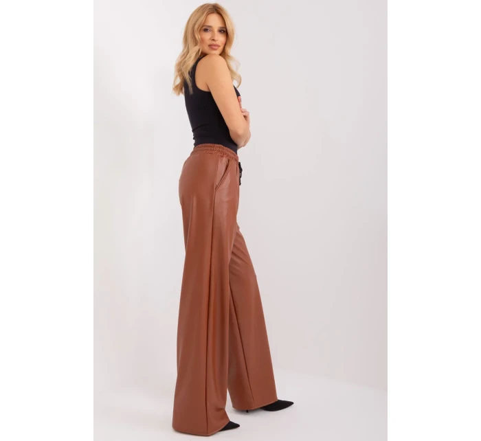 Dlhé nohavice model 191564 Lakerta Dlhé nohavice model 191564 Lakerta