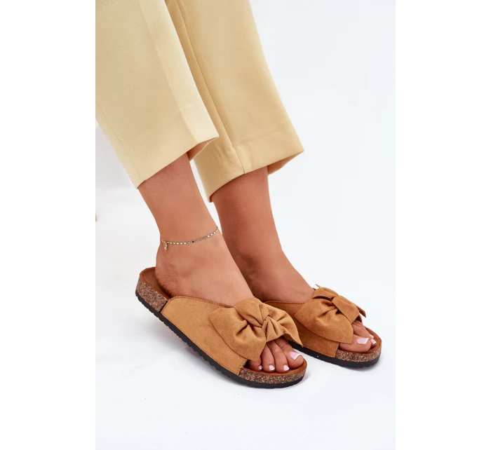 Klapki Damskie Na Korkowej Podeszwie Kokardką Camel Seressa Klapki Damskie Na Korkowej Podeszwie Kokardką Camel Seressa