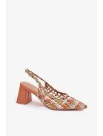 Sandále na podpätku model 214086 Krok vo veľkom štýle Sandále na podpätku model 214086 Krok vo veľkom štýle