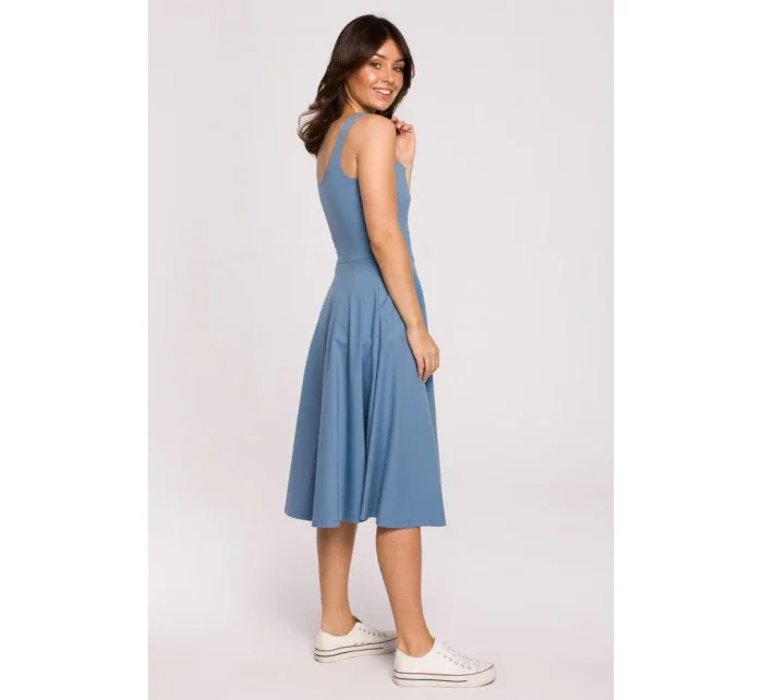 B218 Priliehavé šaty bez rukávov - modré