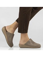 Kožené žabky na sivom podpätku Filippo DK7567