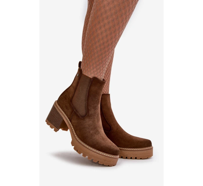 Botki Damskie Ocieplane Na Słupku Eko Zamszowe Brązowe Irissinae Botki Damskie Ocieplane Na Słupku Eko Zamszowe Brązowe Irissinae