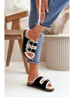 Dámské Pantofle S Přezkami A Kožíškem Černé model 21670217 - Boto