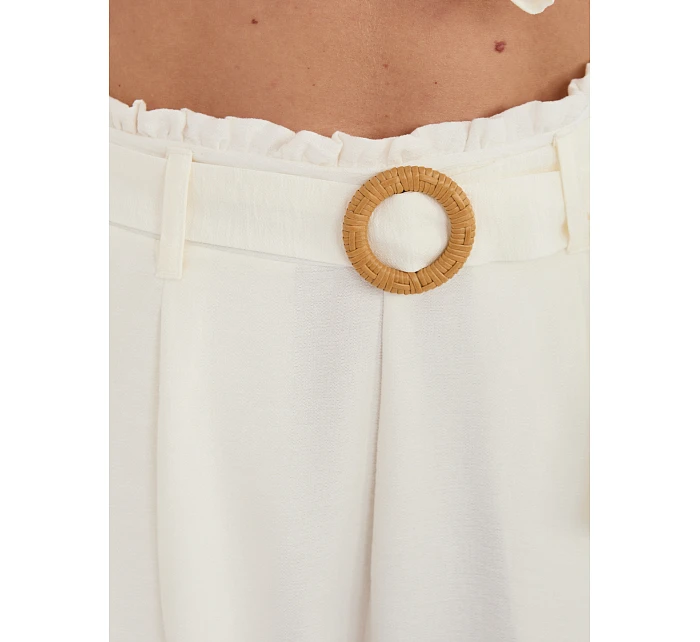 Szorty model 22089451 biały - FPrice