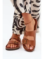 Dámské sandály na korkové platformě s přezkami Camel model 21704312 - EVENTO Dámské sandály na korkové platformě s přezkami Camel model 21704312 - EVENTO