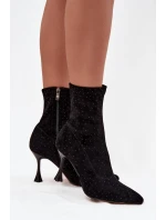 Zdobené dámské boty na podpatku D&A JC52-882 černé