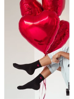 Dámske ponožky s malým srdiečkom - čierne