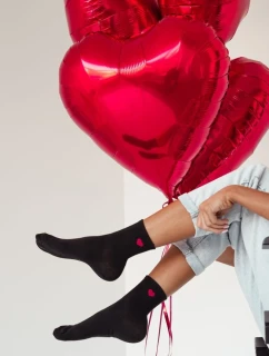 Dámske ponožky s malým srdiečkom - čierne