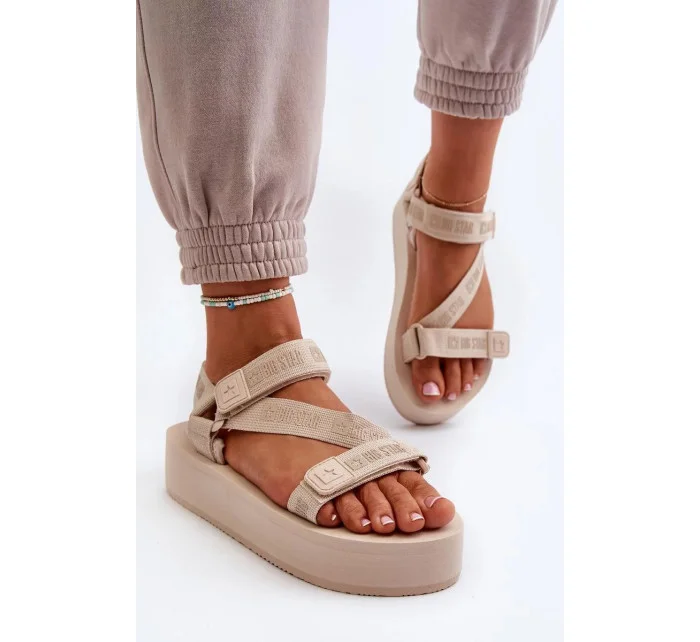 Sandále NN274A528 beige - Krok vo veľkom štýle Sandále NN274A528 beige - Krok vo veľkom štýle