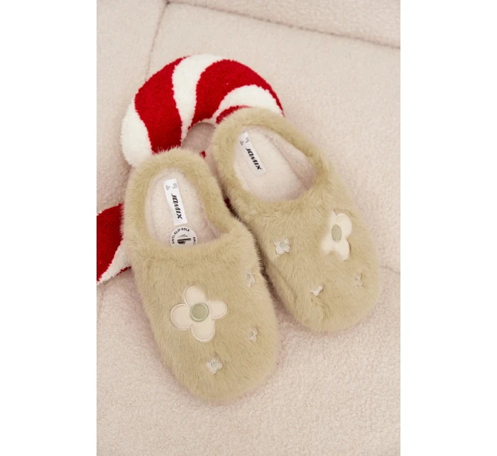 papuče s květinami pistáciové model 21772534 - Boto papuče s květinami pistáciové model 21772534 - Boto