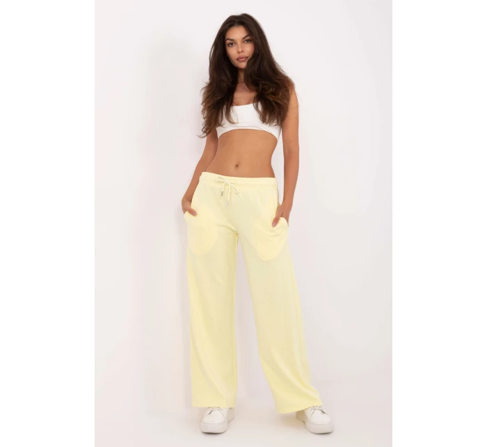 Tepláky model 216514 Relevantnosť