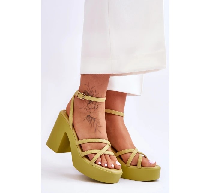 Módní sandály na vysokém podpatku s pásky model 21620468 - Boto