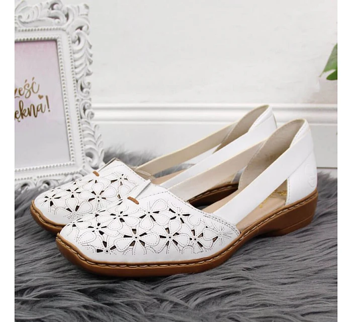 W bílá kožená polobotka model 22050397 - Rieker