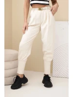 Dámske bavlnené nohavice s vysokým pásom a opaskom béžovej farby