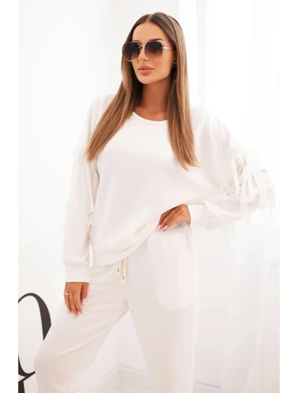 Dámsky set s maslovými rukávmi a strapcami ecru