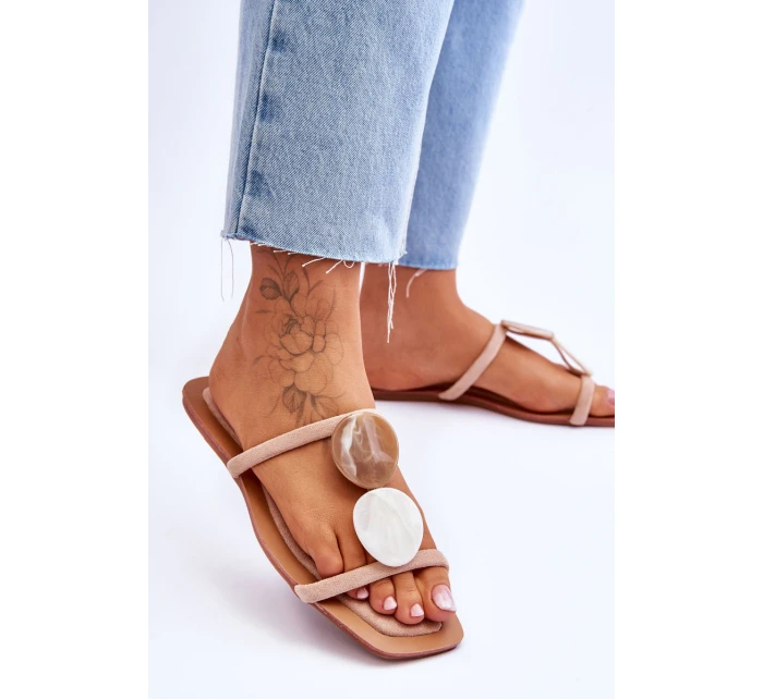 Zamszowe Klapki Z Ozdobami Nude Victoria Zamszowe Klapki Z Ozdobami Nude Victoria